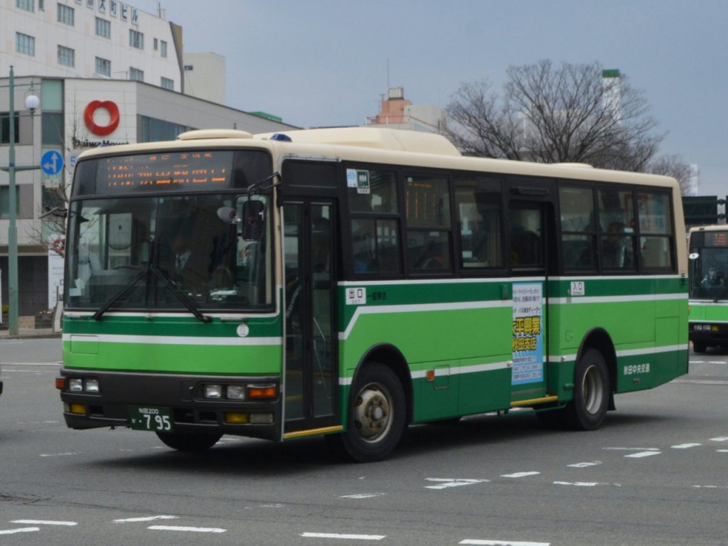 秋田200か795