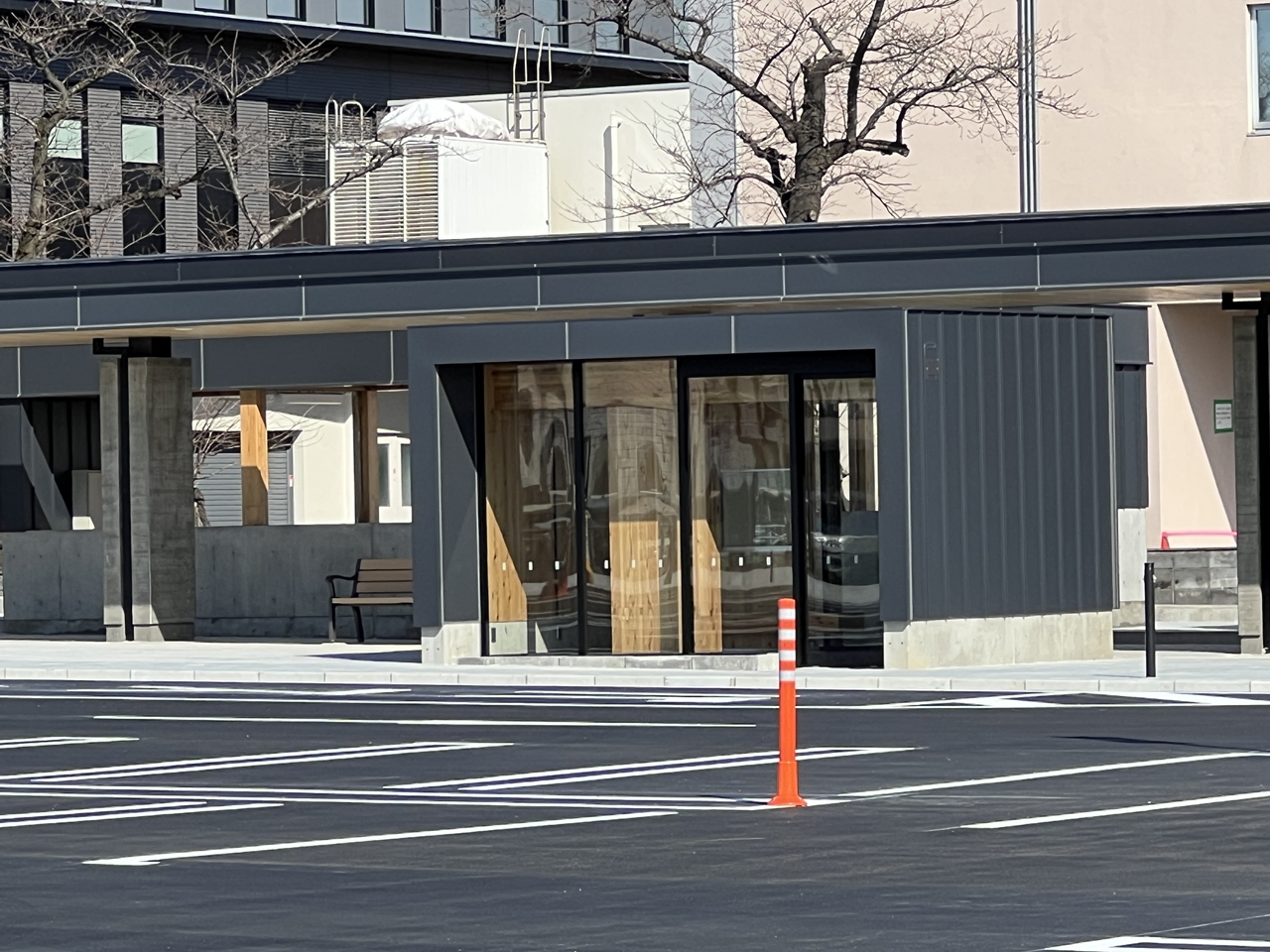 市役所バス待合室
